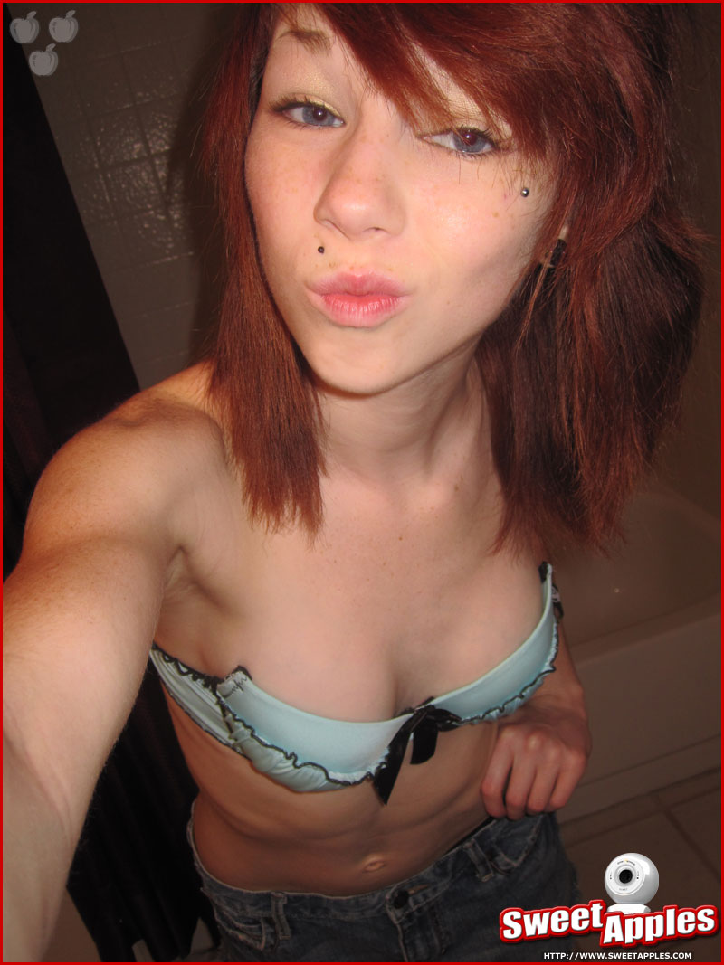 Tiny Redhead Amateur