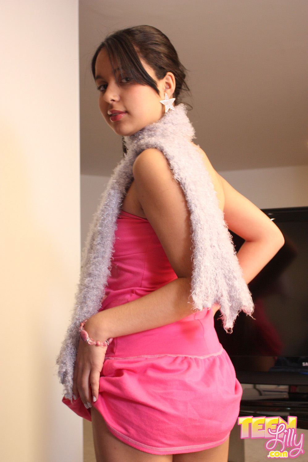 Teen Lilly Playing Dress Up Porn