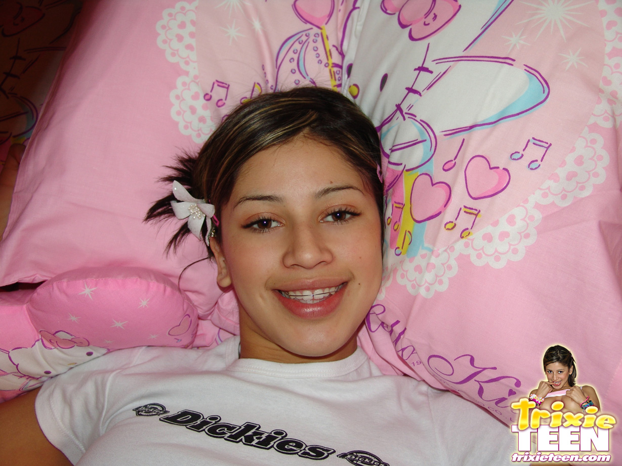Trixie Teen Bunk Bed pics