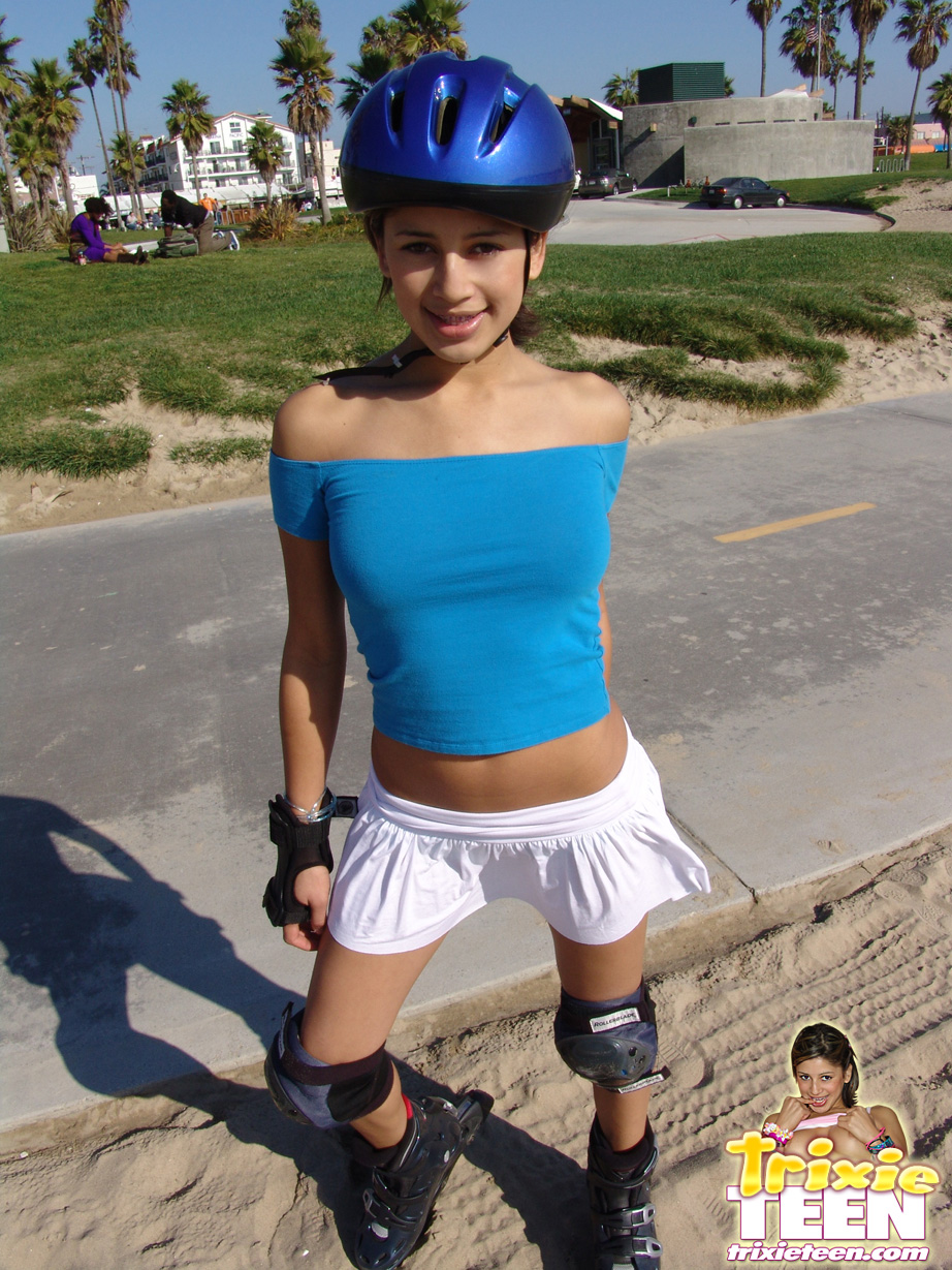 Trixie Teen Rollerblading pics